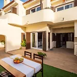 بيت للعطل #015 Buganvilia By Holidays *
