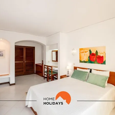 Holiday home #015 Buganvilia By Holidays *