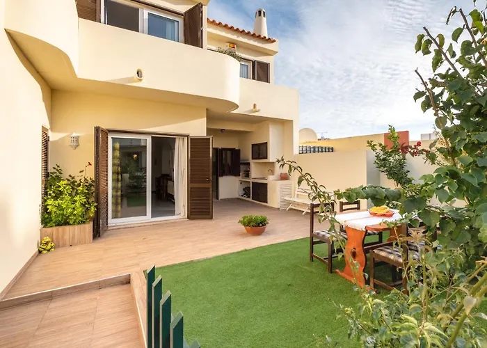 #015 Buganvilia By Holidays * 알부페이라