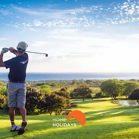 #015 Buganvilia By Holidays